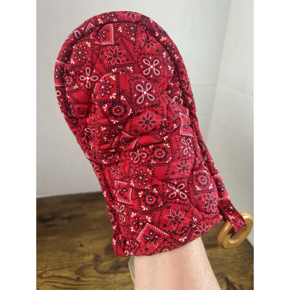 Vintage Cottagecore Embroidered Oven Mitt Red Bandana Sunbonnet Girl New Tag - Picture 9 of 13